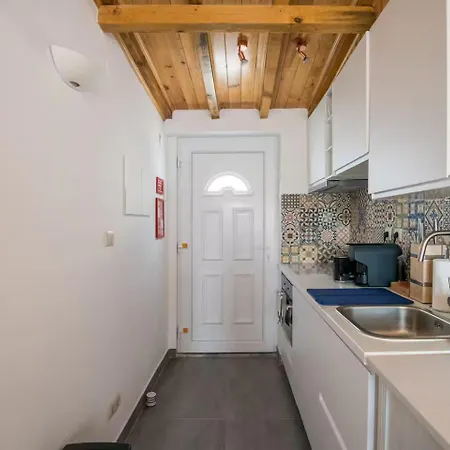 Ensoleillé Avec Terrasse Proche D'amoreiras Apartamento